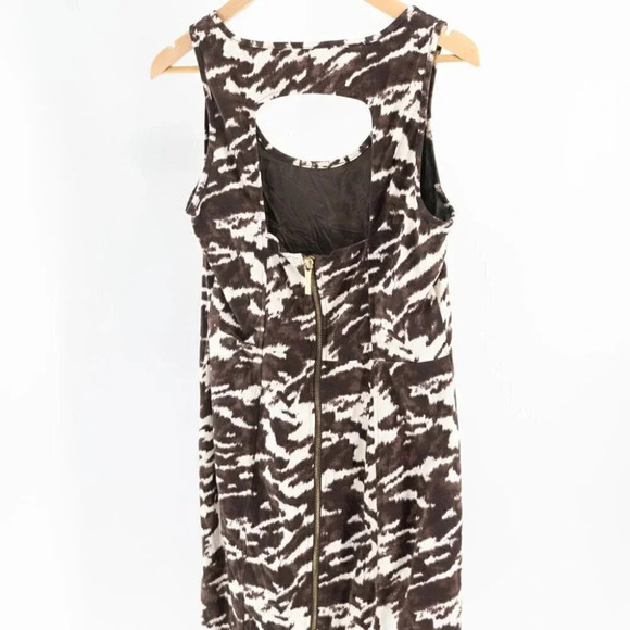 Michael Kors Brown and Cream zip up dress. | 6 - Picture 6 of 10